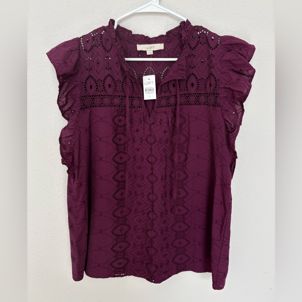 NWT LOFT Eyelet Flutter Sleeve Tie Neck Top Large Romantic Boho Chic Lightweight - Picture 2 of 8